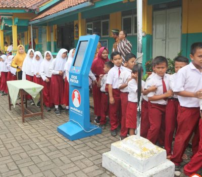 Sebuah Sekolah Dasar Memanfaatkan Kipin ATM