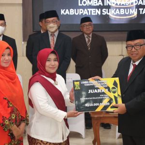 Taman Pamekar Library won 1st place in the Sukabumi Regency Regional Innovation Competition for the Public Services Improvement Category